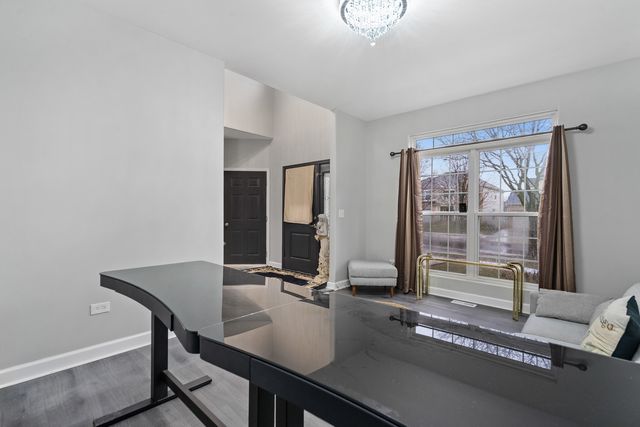 244 Stonegate Road, Bolingbrook, IL 60440