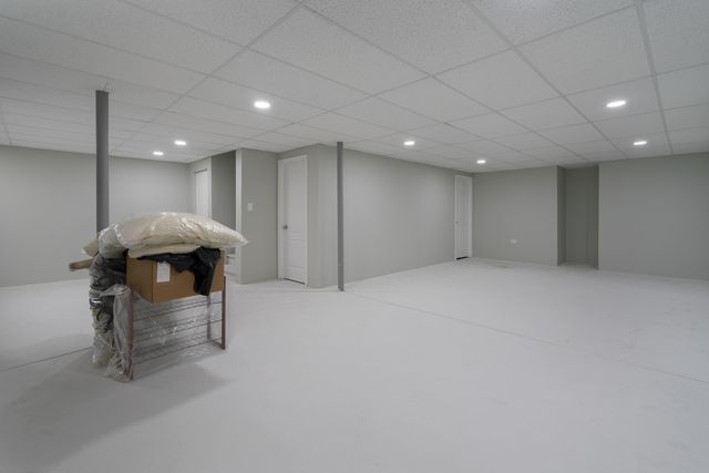 244 Stonegate Road, Bolingbrook, IL 60440