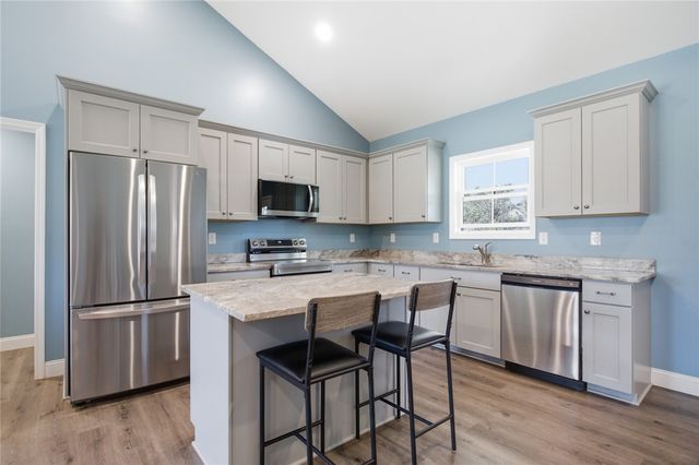 745 Dave Nix Road, Seneca, SC 29678