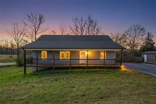 745 Dave Nix Road, Seneca, SC 29678