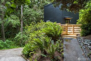 8038 Island Court, Clinton, WA 98236