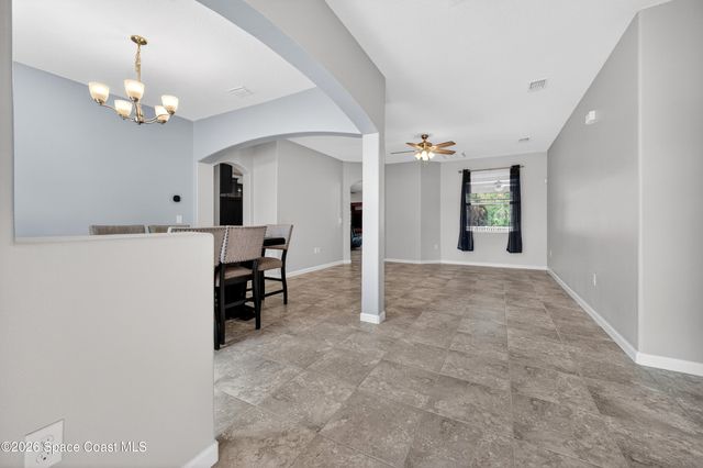 509 Easton Forest Circle SE, Palm Bay, FL 32909