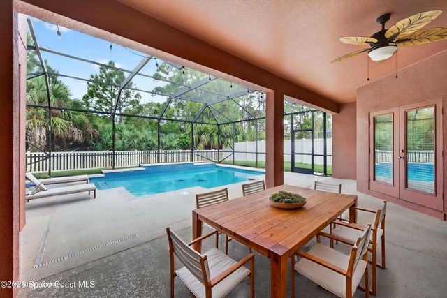 509 Easton Forest Circle SE, Palm Bay, FL 32909