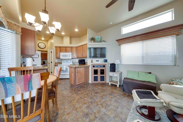 17200 W BELL Road W 817, Surprise, AZ 85374