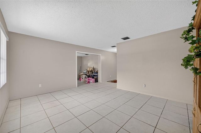 212 15TH AVENUE, Ocoee, FL 34761