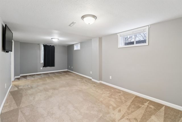 310 SE 7th Street, Ankeny, IA 50021