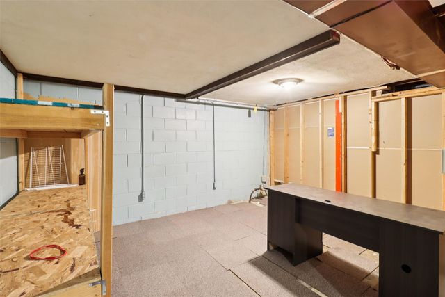 310 SE 7th Street, Ankeny, IA 50021