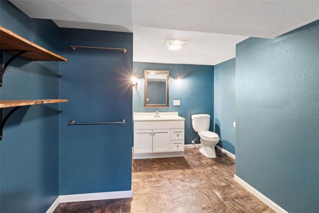 310 SE 7th Street, Ankeny, IA 50021