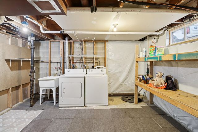 310 SE 7th Street, Ankeny, IA 50021