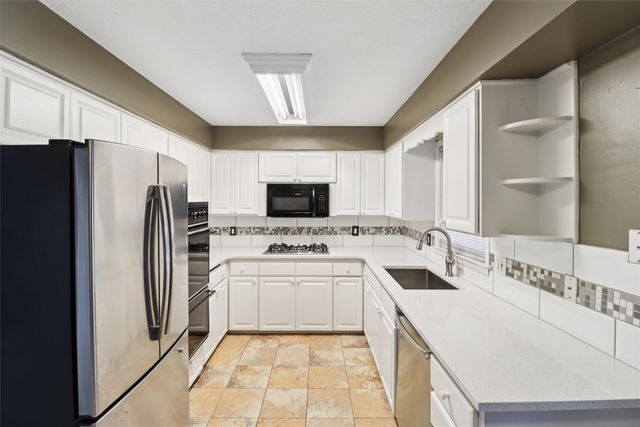 310 SE 7th Street, Ankeny, IA 50021