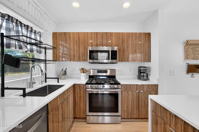 2801 N 10TH Street, Phoenix, AZ 85006