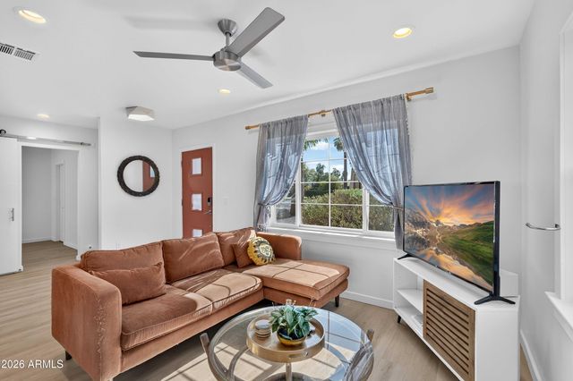 2801 N 10TH Street, Phoenix, AZ 85006