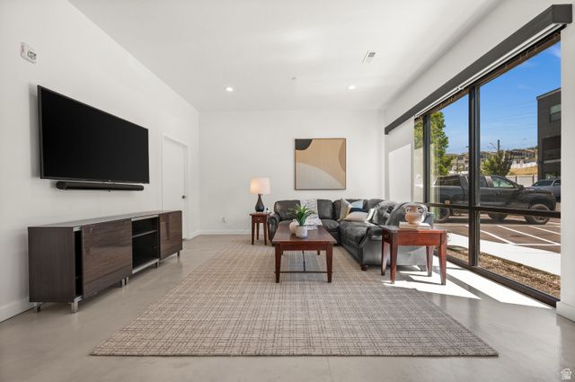 12241 S 900 E, Draper, UT 84020