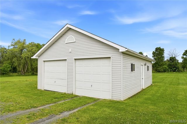 517 Lake Avenue, Lancaster, NY 14086