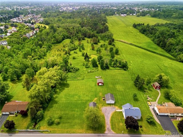 517 Lake Avenue, Lancaster, NY 14086
