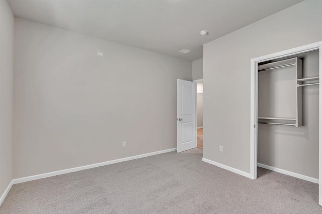 9314 E Hurst St, Wichita, KS 67210