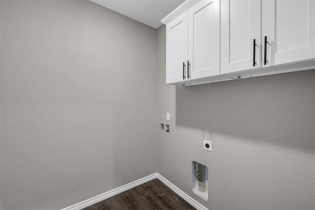 4297 Peak Ln, Elgin, OK 73538