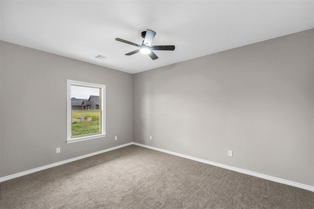 4297 Peak Ln, Elgin, OK 73538