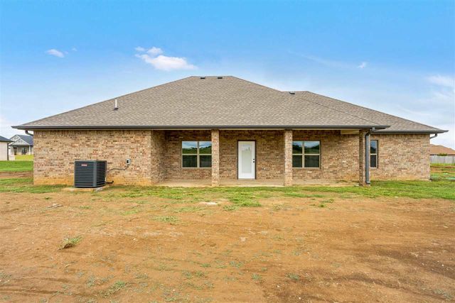 4297 Peak Ln, Elgin, OK 73538