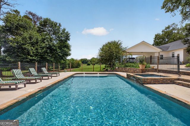 301 Thomas Wilson Road, Roopville, GA 30170