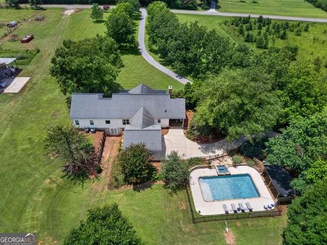 301 Thomas Wilson Road, Roopville, GA 30170
