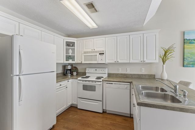 2120 Lebanon Pike Apt 90, Nashville, TN 37210