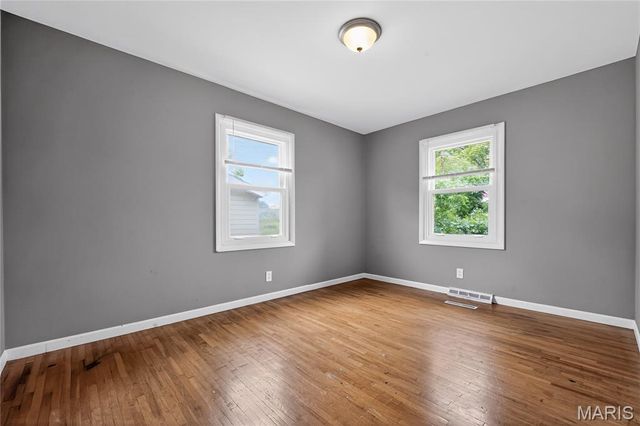 11007 Landseer Drive, St Louis, MO 63136