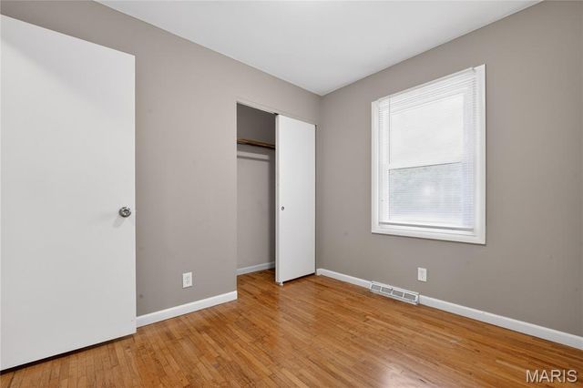 11007 Landseer Drive, St Louis, MO 63136