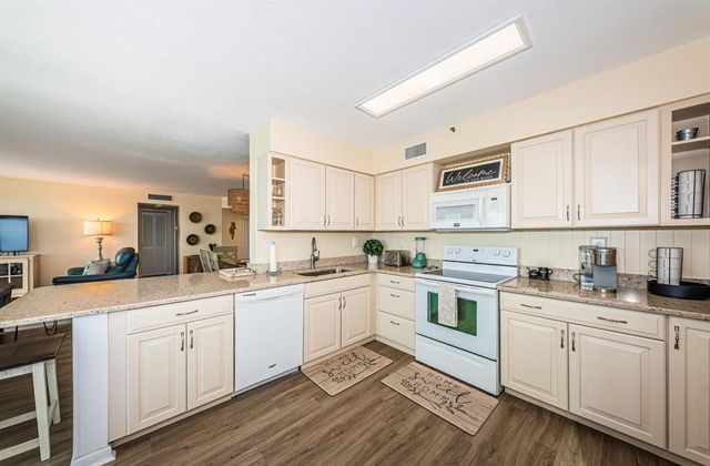 6291 BAHIA DEL MAR CIRCLE 903, St Petersburg, FL 33715