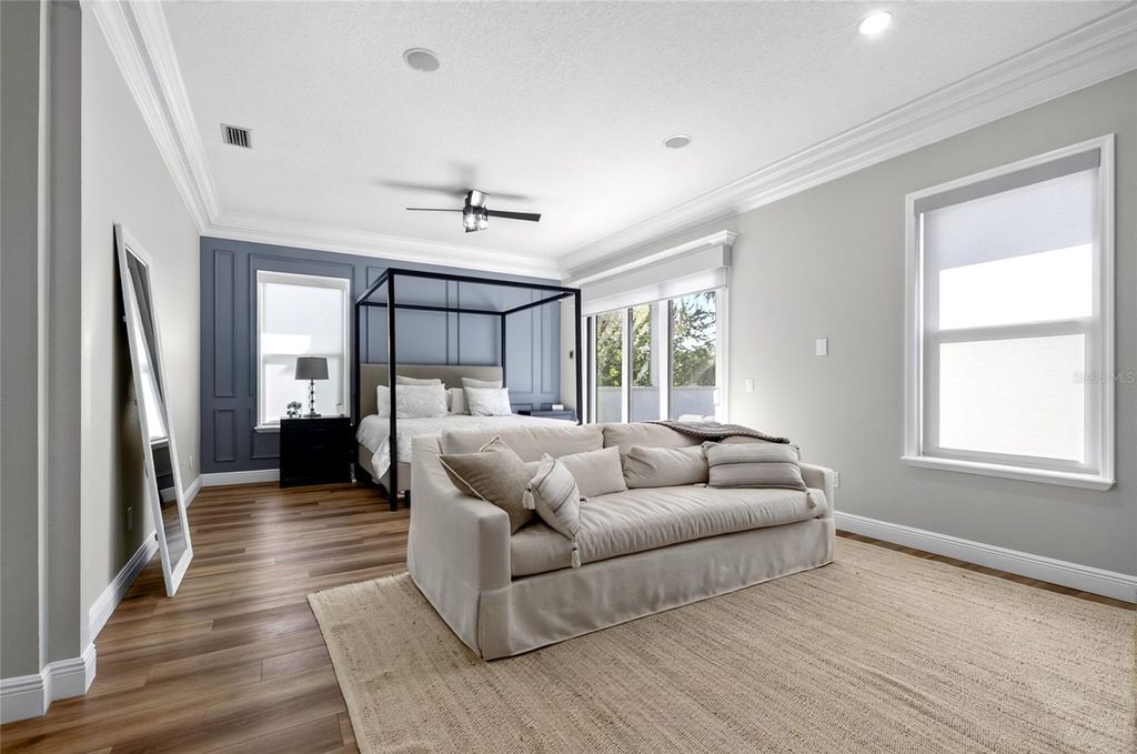 Image 16 of property listing at 9904 BRENTFORD COURT, Windermere, FL 34786