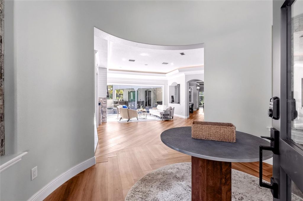 Image 4 of property listing at 9904 BRENTFORD COURT, Windermere, FL 34786