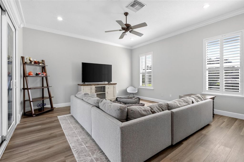 Image 36 of property listing at 9904 BRENTFORD COURT, Windermere, FL 34786