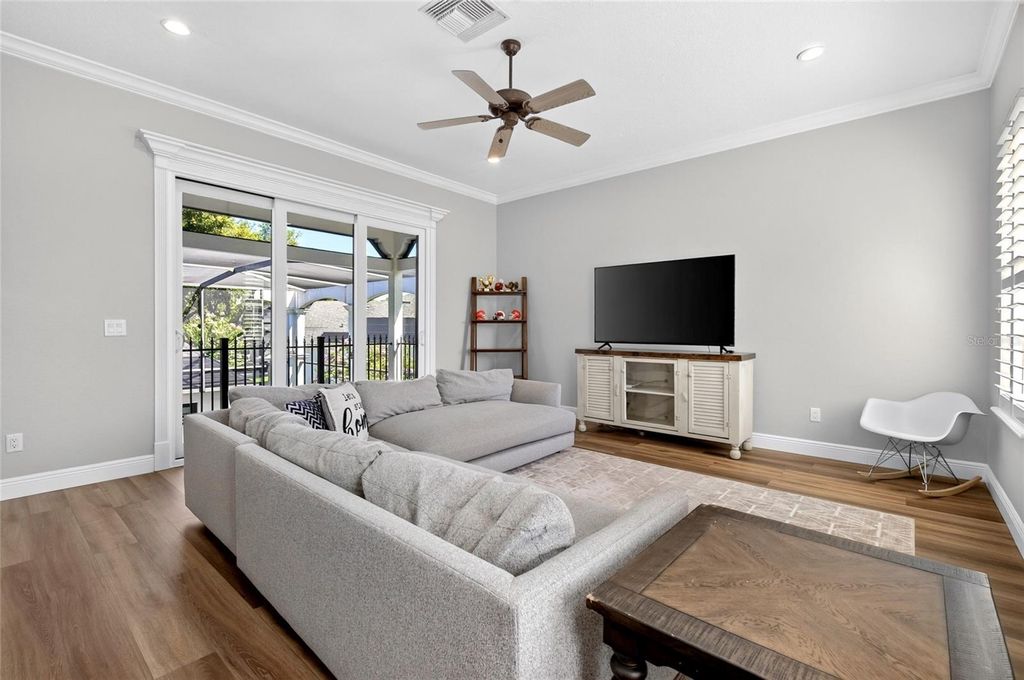 Image 37 of property listing at 9904 BRENTFORD COURT, Windermere, FL 34786