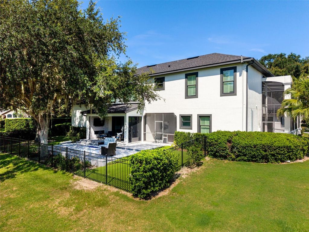 Image 58 of property listing at 9904 BRENTFORD COURT, Windermere, FL 34786