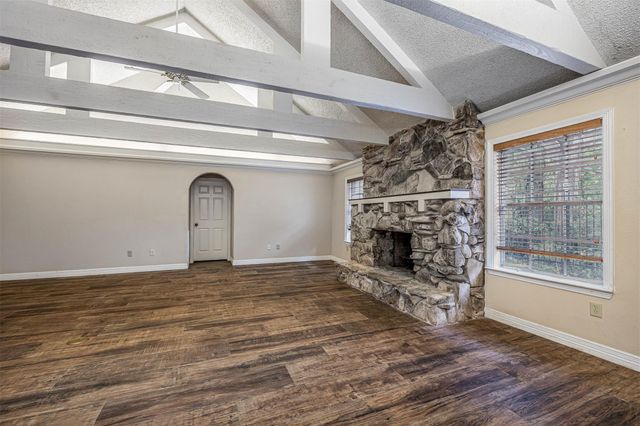 3301 Savell Drive, Baytown, TX 77521