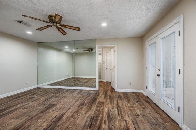 3301 Savell Drive, Baytown, TX 77521