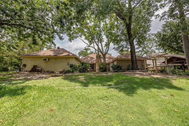 3301 Savell Drive, Baytown, TX 77521