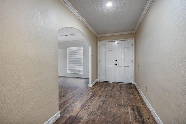 3301 Savell Drive, Baytown, TX 77521