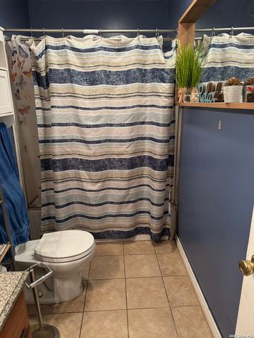 2815 Hollyhill Dr, San Antonio, TX 78222