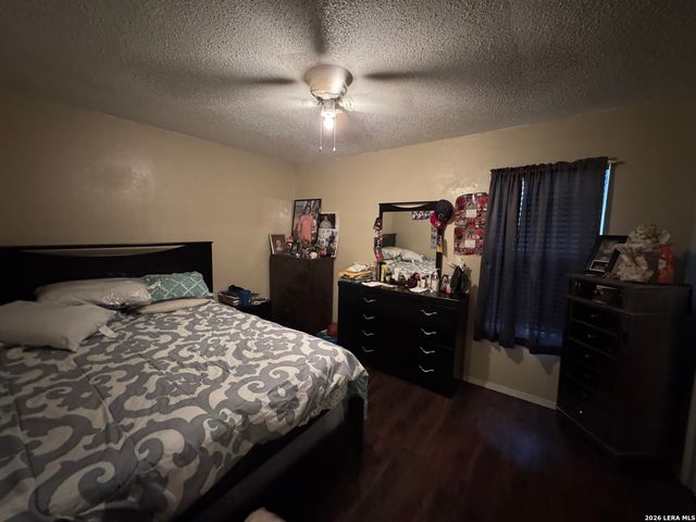 2815 Hollyhill Dr, San Antonio, TX 78222