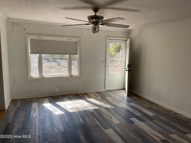 152 Howard Farm Road, Newport, NC 28570