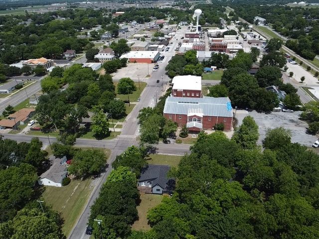 223 E Shreveport Street, Van Alstyne, TX 75495