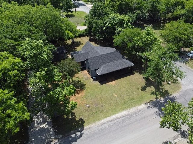 223 E Shreveport Street, Van Alstyne, TX 75495