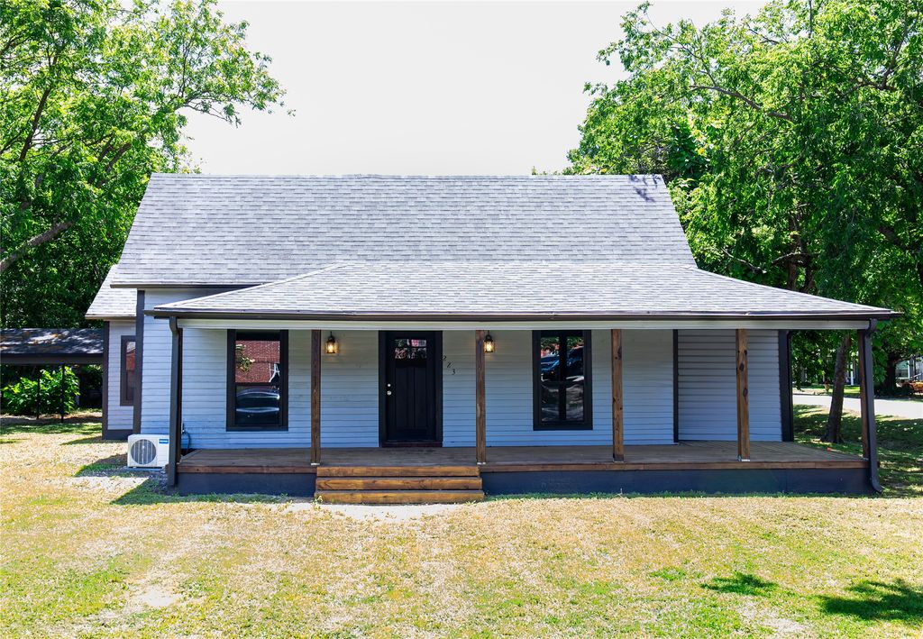 223 E Shreveport Street, Van Alstyne, TX 75495