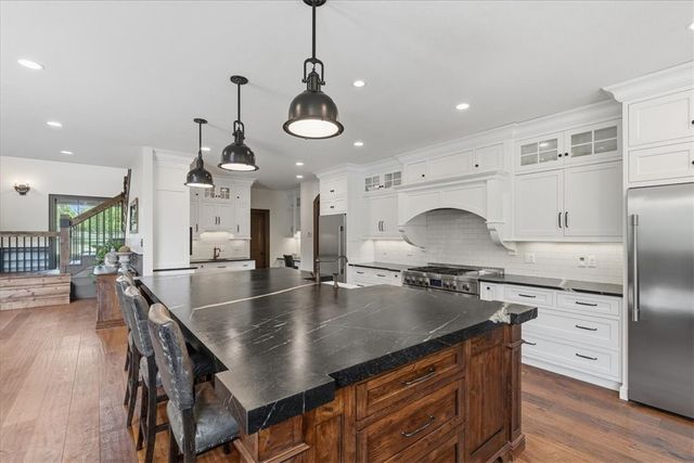 5709 N Montour Rd, Richland, PA 15044