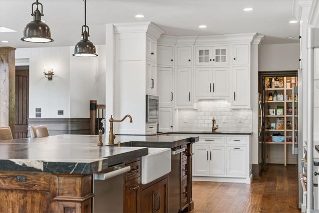 5709 N Montour Rd, Richland, PA 15044
