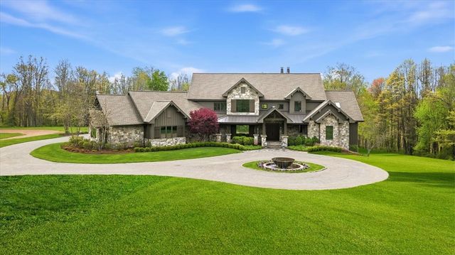 5709 N Montour Rd, Richland, PA 15044