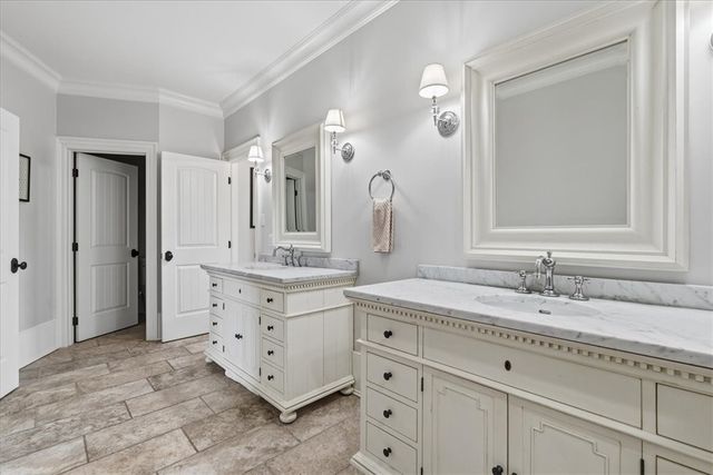 5709 N Montour Rd, Richland, PA 15044