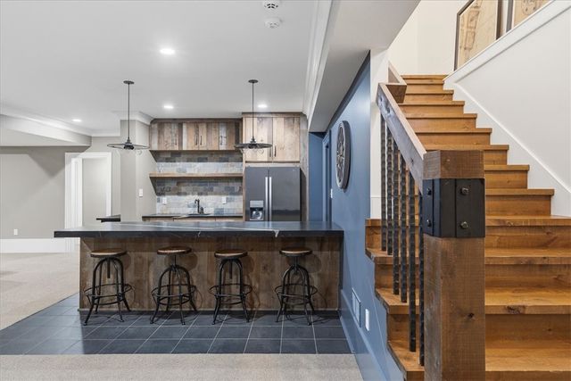 5709 N Montour Rd, Richland, PA 15044