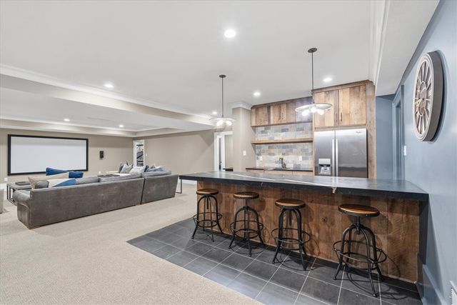 5709 N Montour Rd, Richland, PA 15044